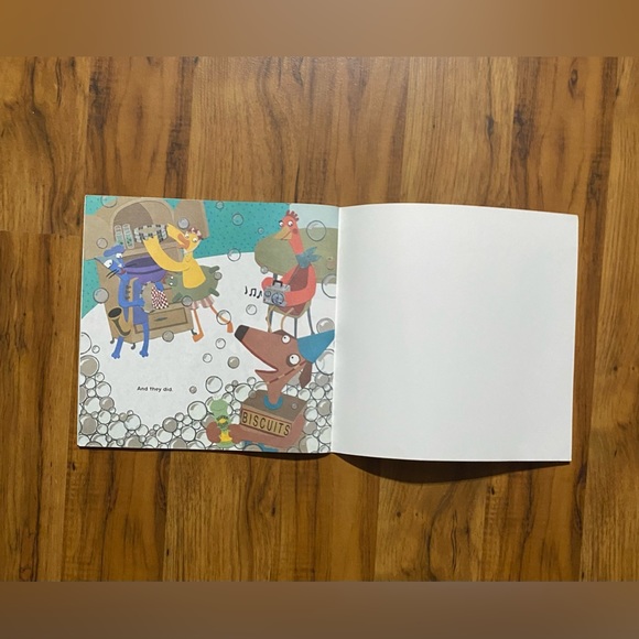 Kids Book Bundle (3) For Age Range Baby To 9 Years Old - Picture 9 of 14